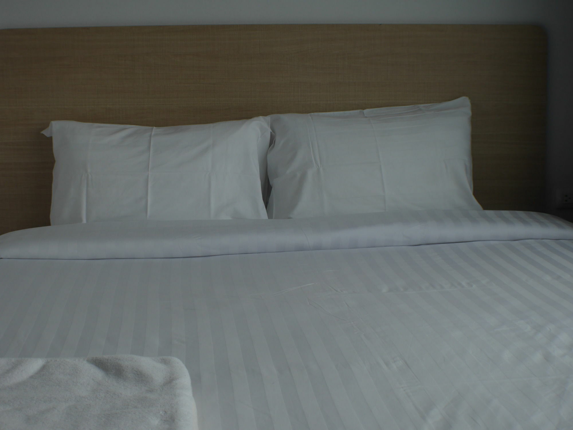 Darisa Apartment Service Patong Екстериор снимка